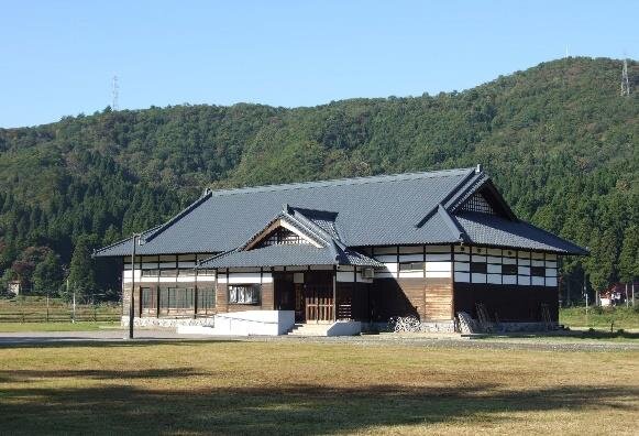 綾子舞会館