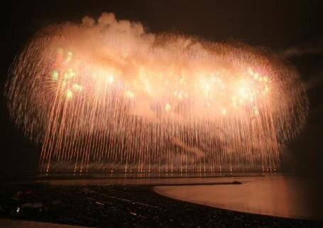 尺玉100発一斉打上